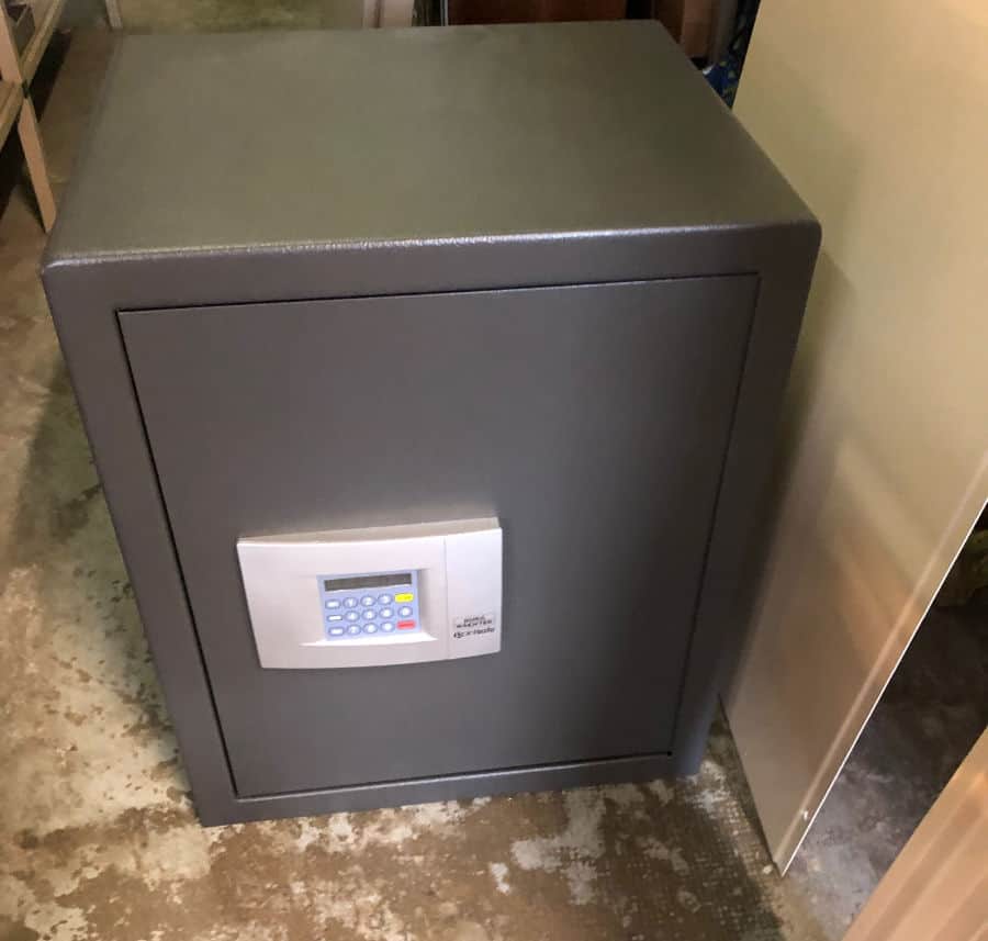 whattoputinmysafeagainsthumiditylarge Safe and Cosy