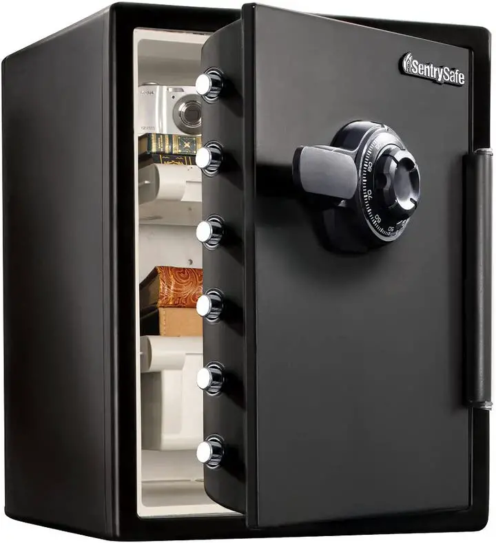 Big and sturdy Sentry Home Safe